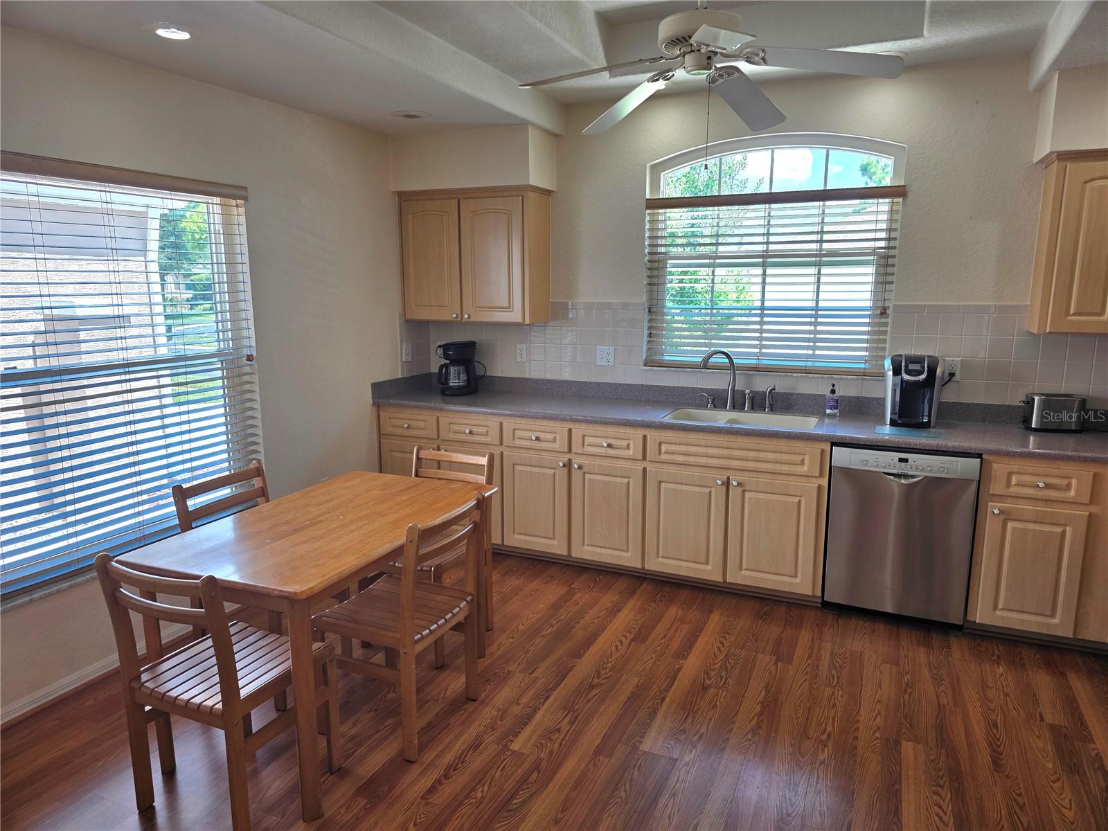 225 Royal Palm Way Property Photo 2