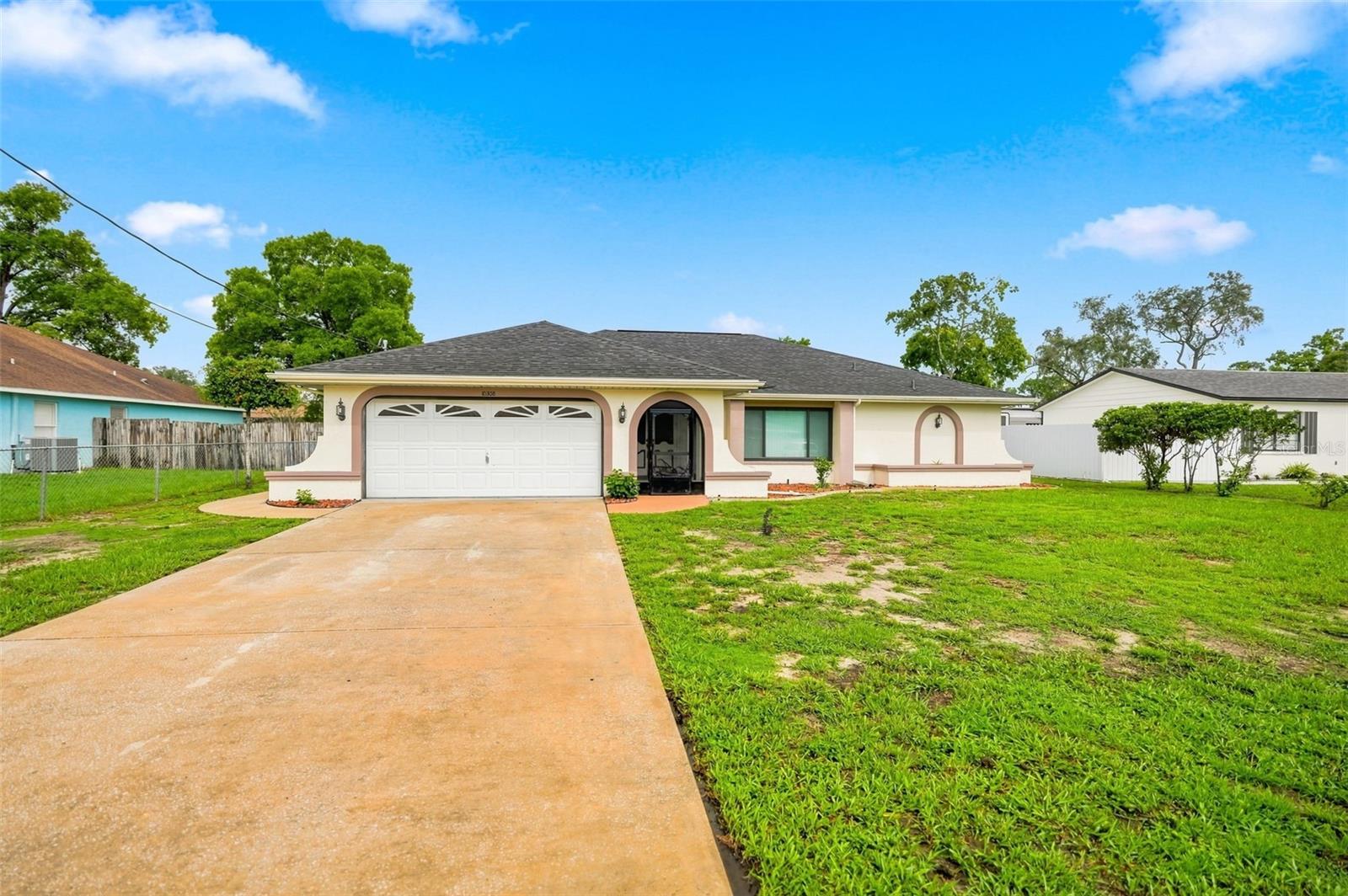 10308 Gifford Dr Property Photo 3