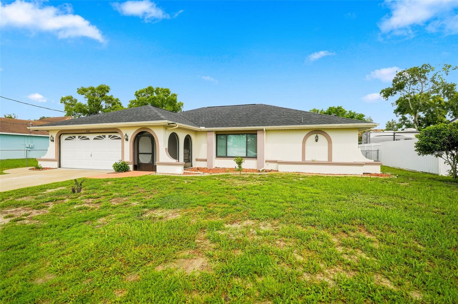 10308 Gifford Dr Property Photo 4