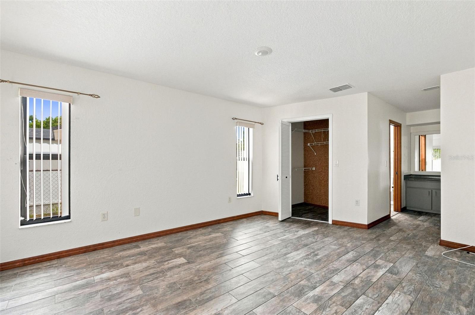 10308 Gifford Dr Property Photo 21