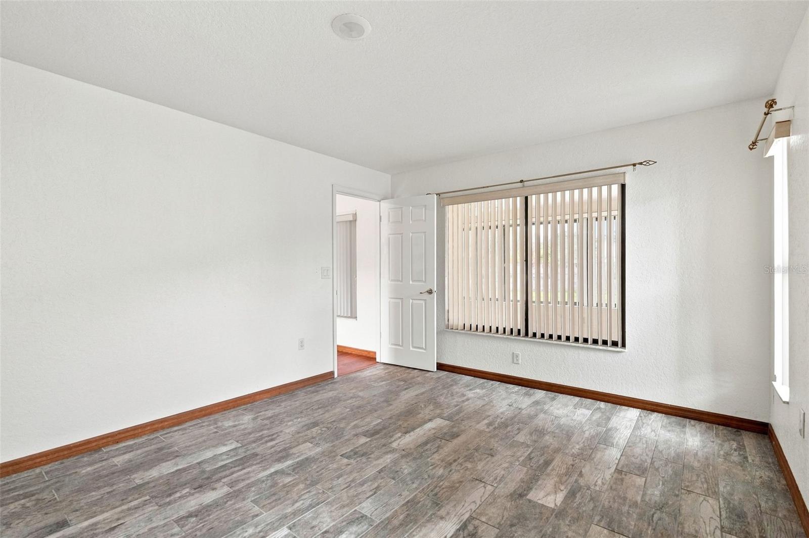10308 Gifford Dr Property Photo 28