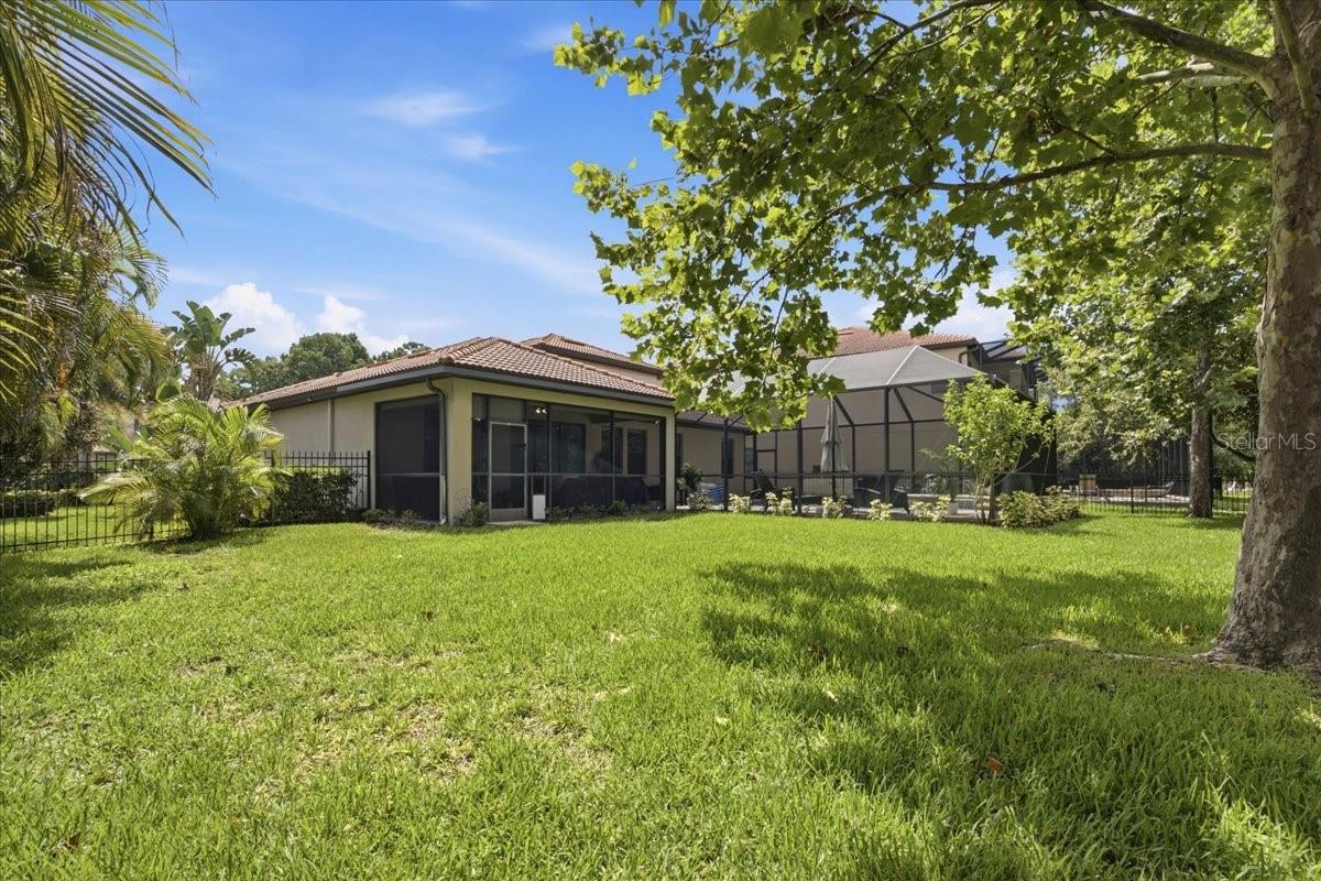 4508 Grand Lakeside Dr E Property Photo 49