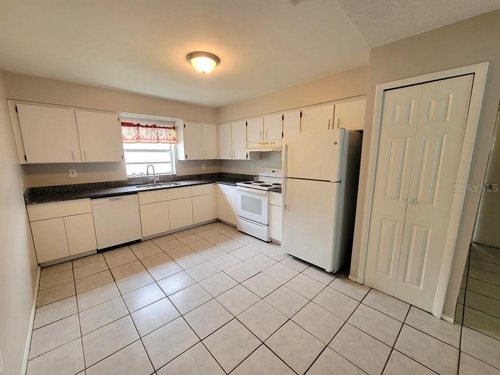 12639 Skipper Ln Property Photo 6
