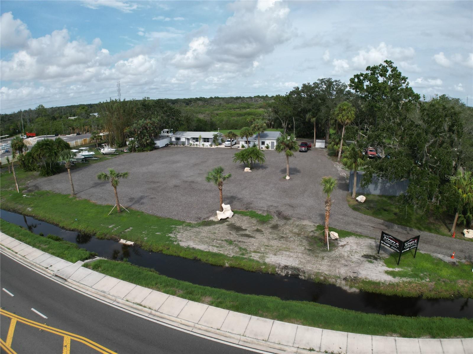 1322 N Pinellas Ave Property Photo 7