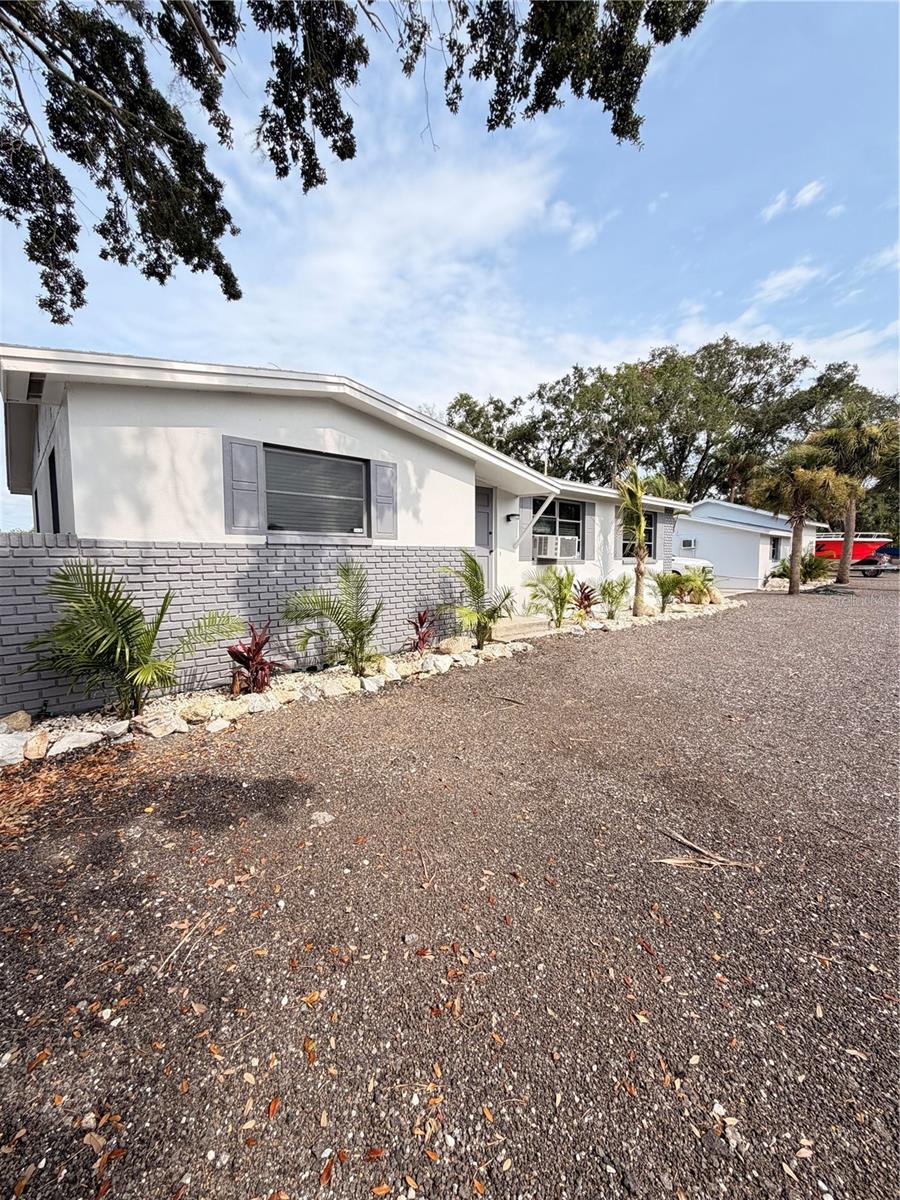 1322 N Pinellas Ave Property Photo 12
