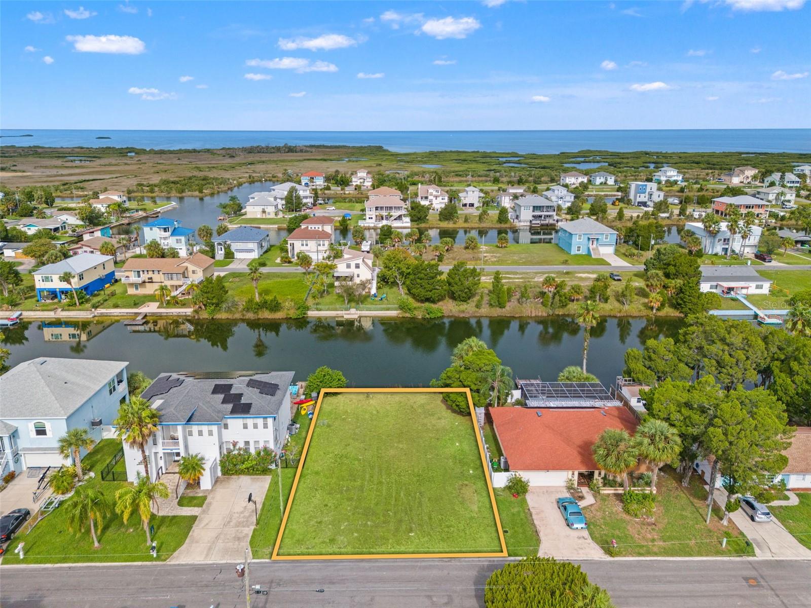 Hibiscus Dr Property Photo 1