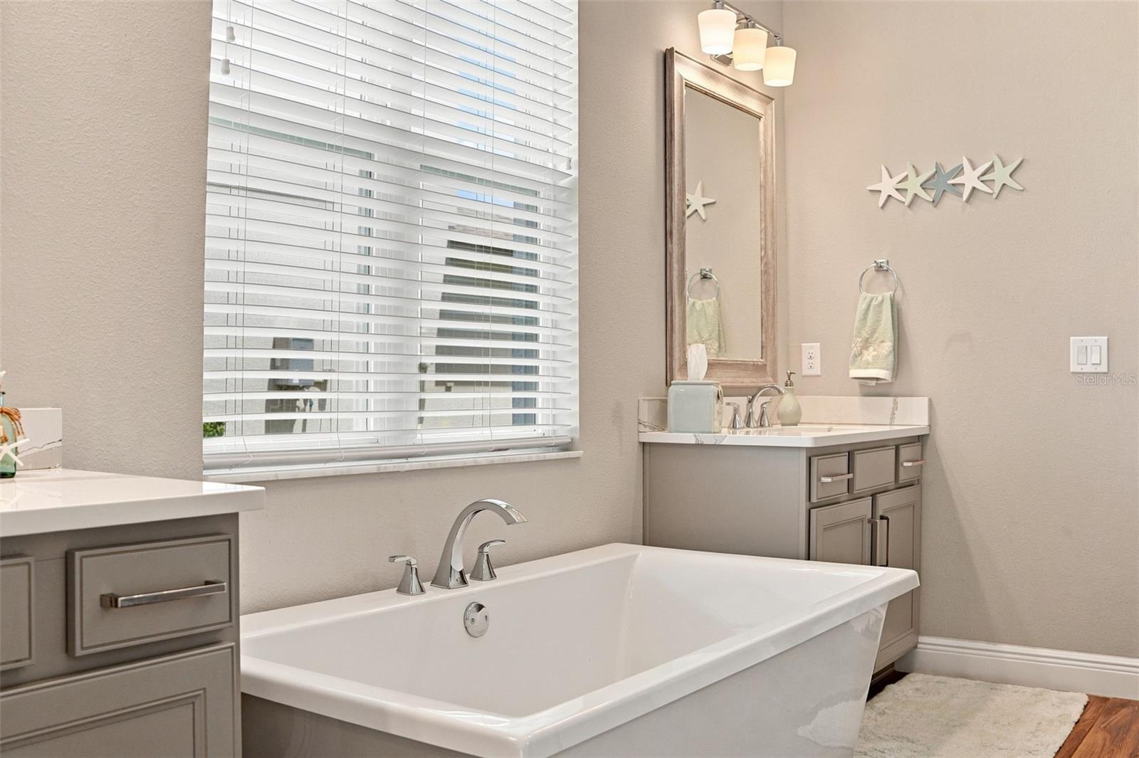 4093 Epic Cv Property Photo 23