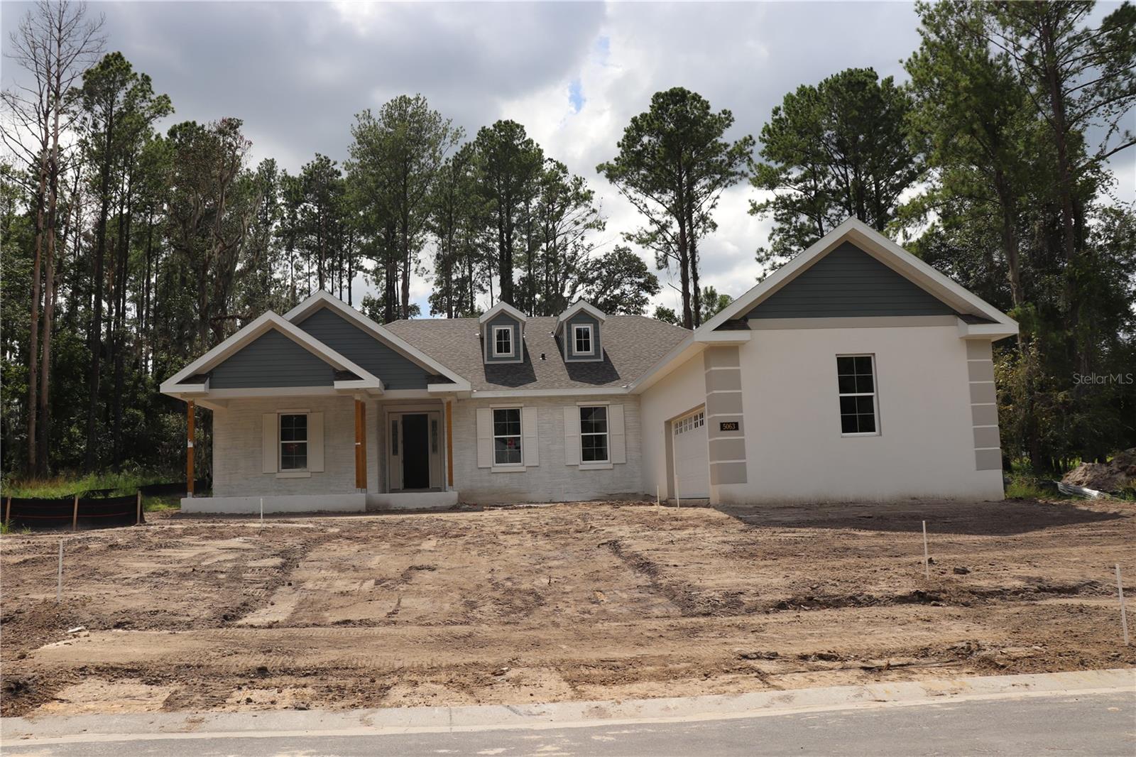 5063 Elm Leaf Dr Property Photo 2