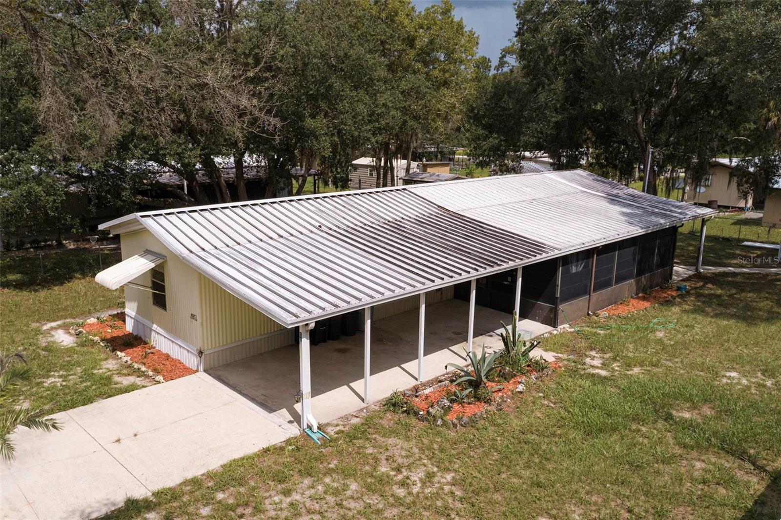 6377 W Flanders Ln Property Photo 7