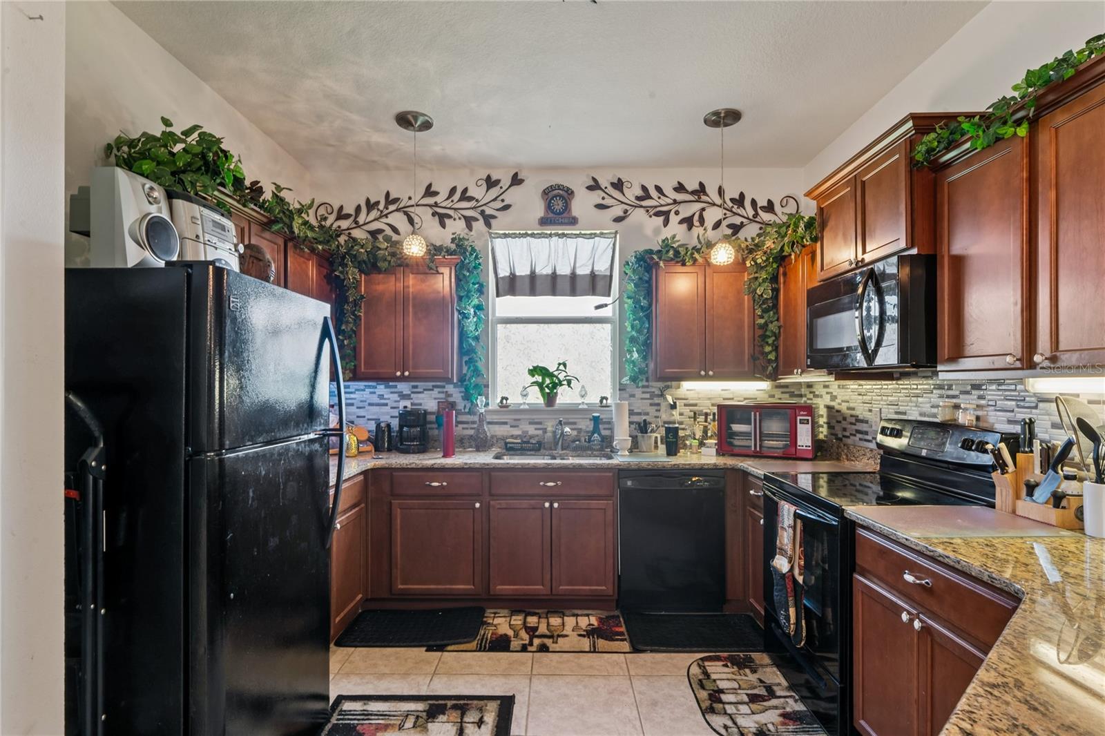 30896 Satinleaf Run Property Photo 13