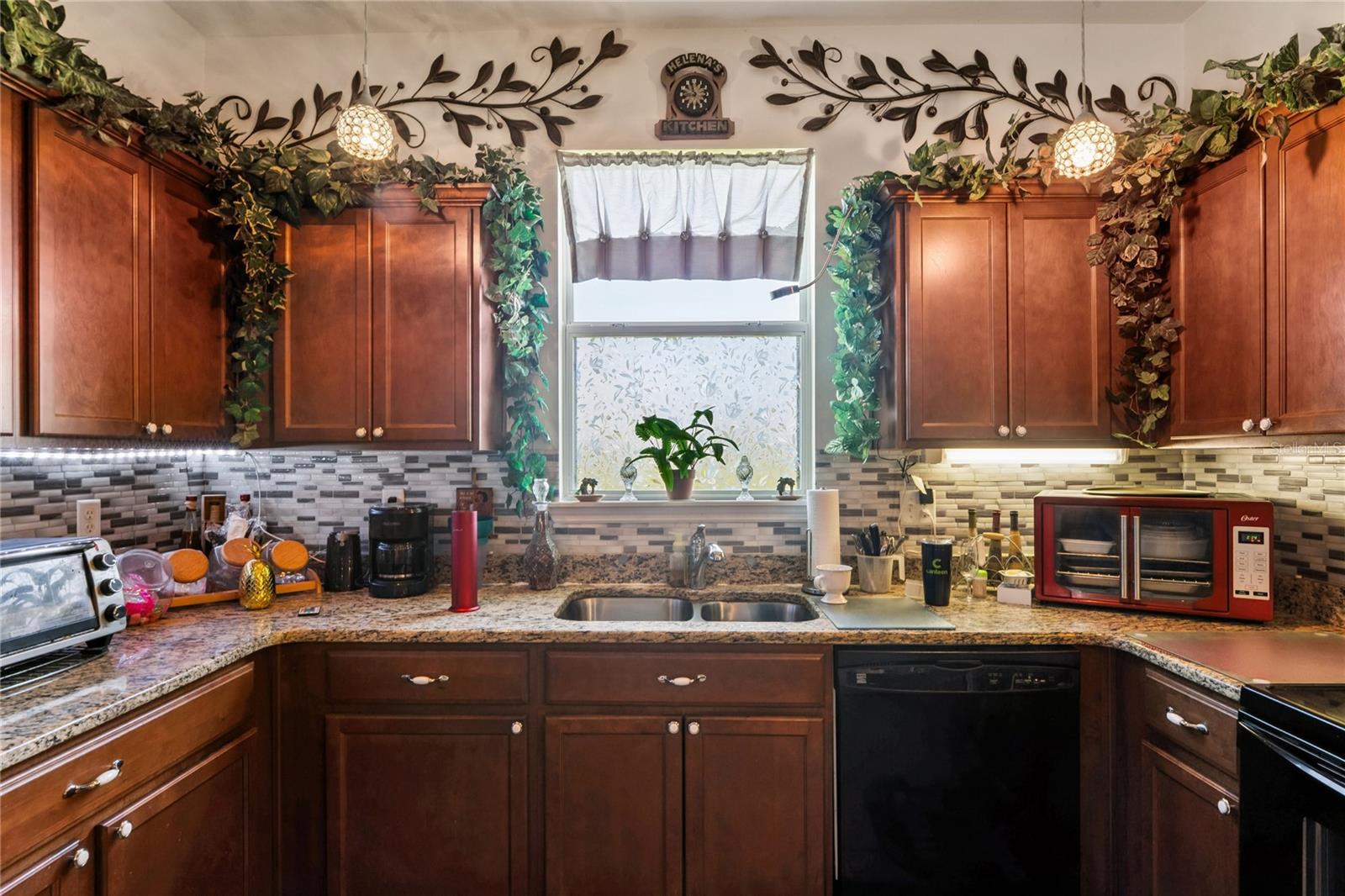 30896 Satinleaf Run Property Photo 15