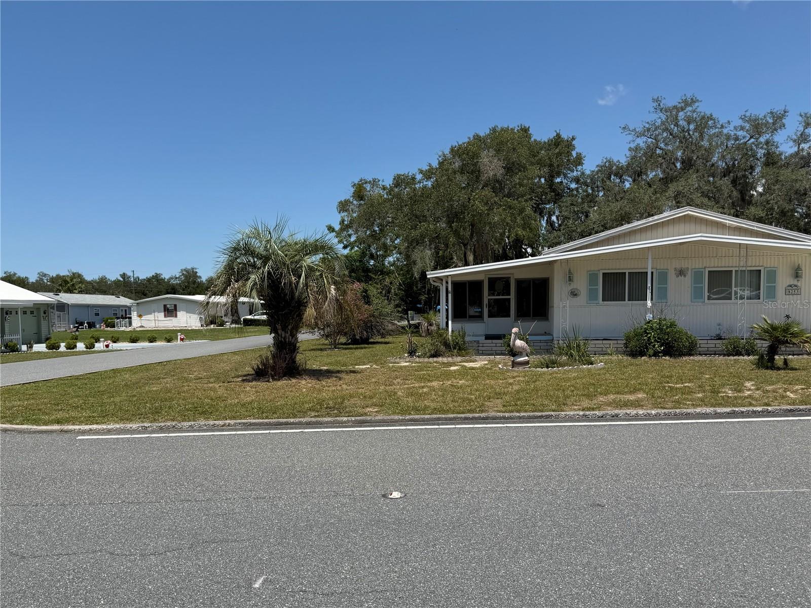 8253 Highpoint Blvd Property Photo 2