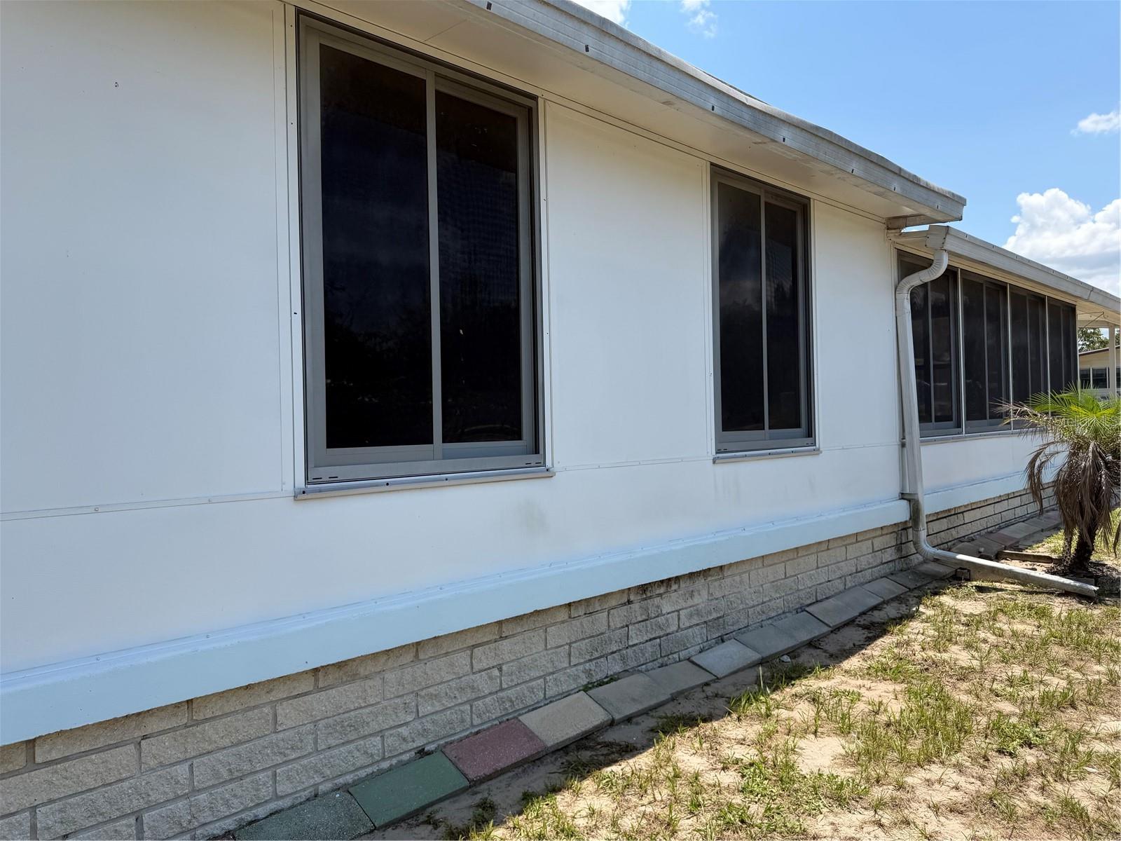 8253 Highpoint Blvd Property Photo 23