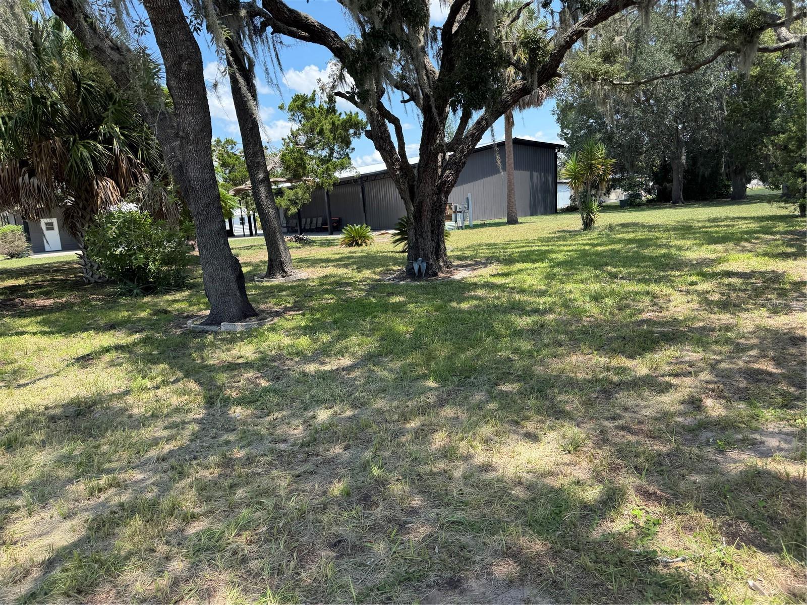 8253 Highpoint Blvd Property Photo 25
