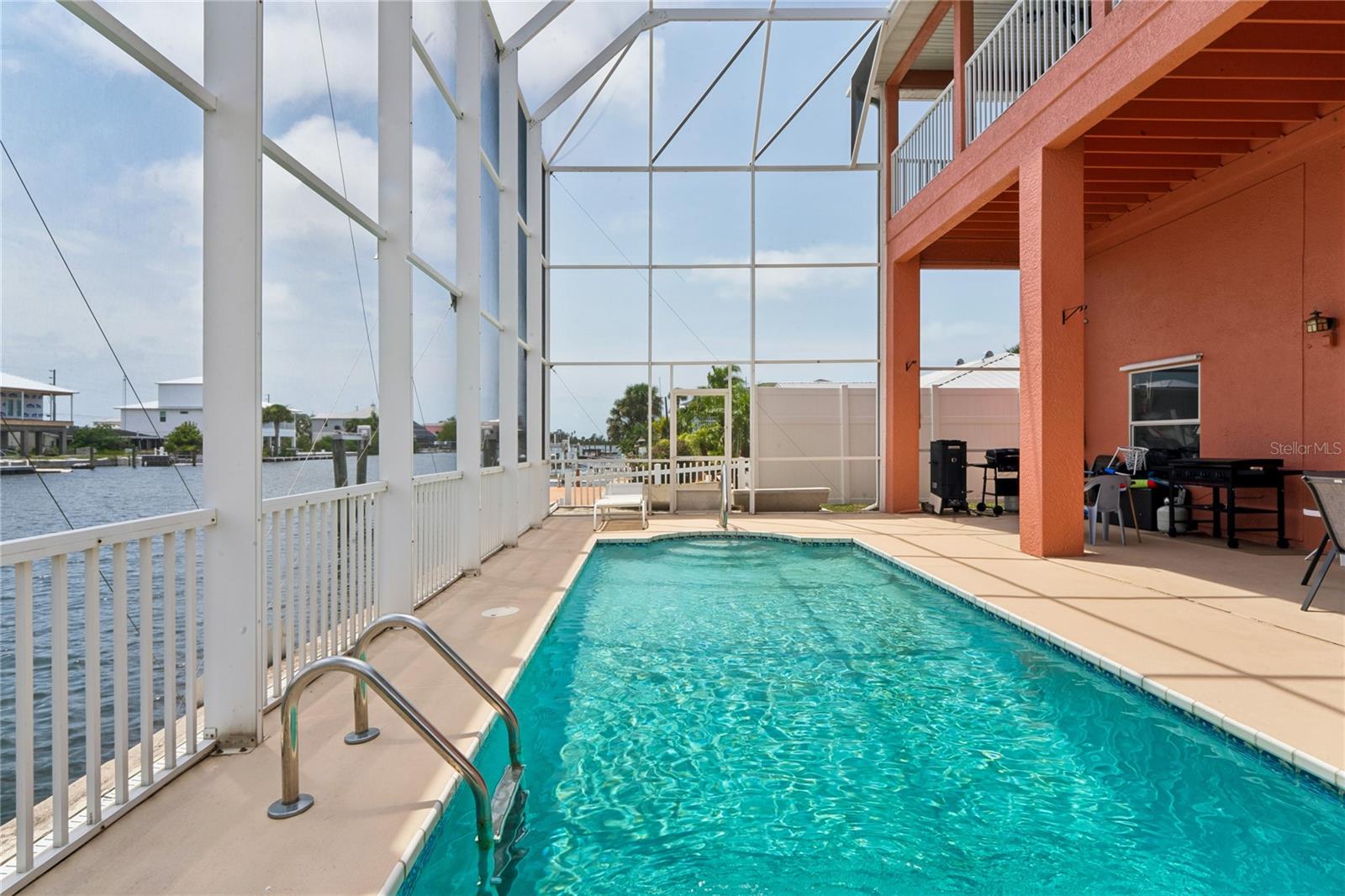 3294 Minnow Creek Dr Property Photo 4