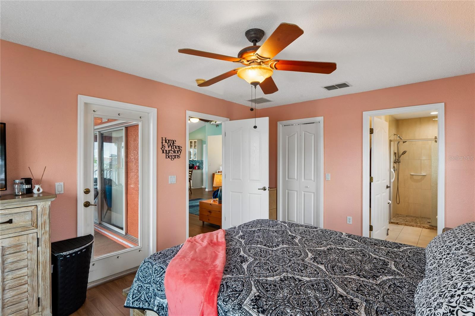 3294 Minnow Creek Dr Property Photo 25