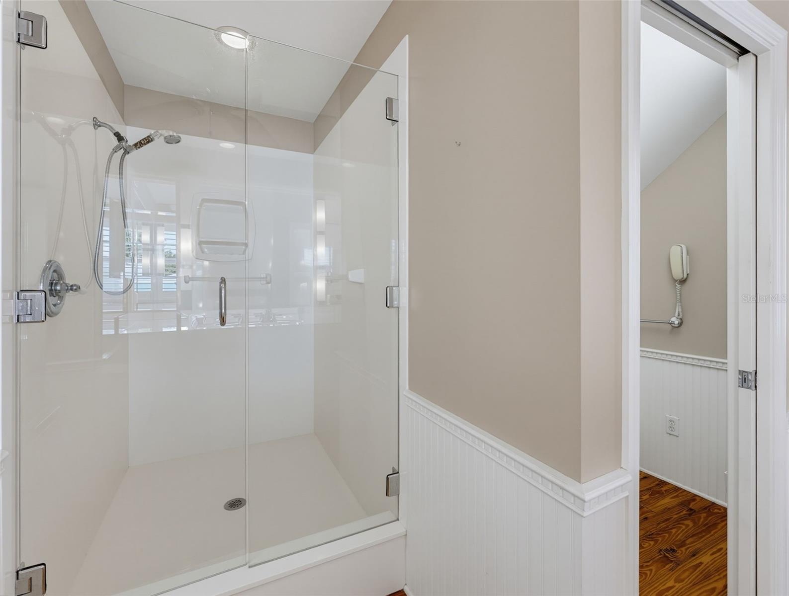 5415 Riverside Dr Property Photo 51