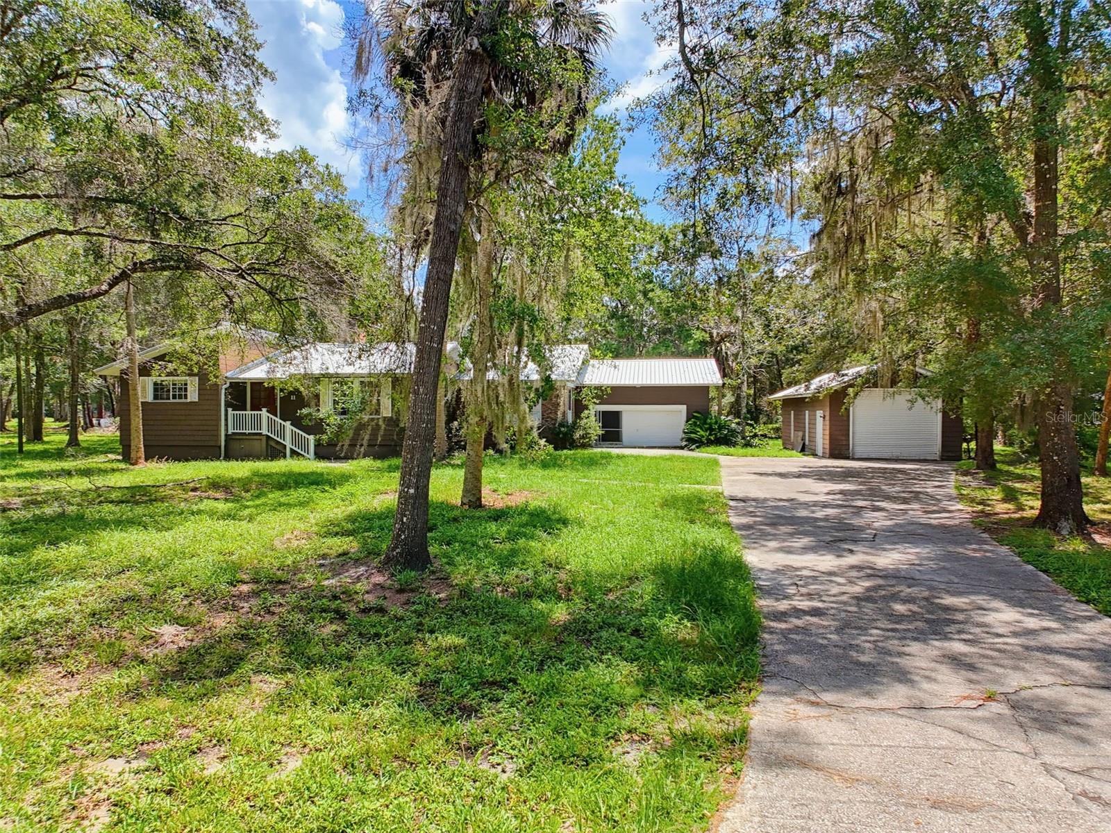 11 Patricia Rd Property Photo