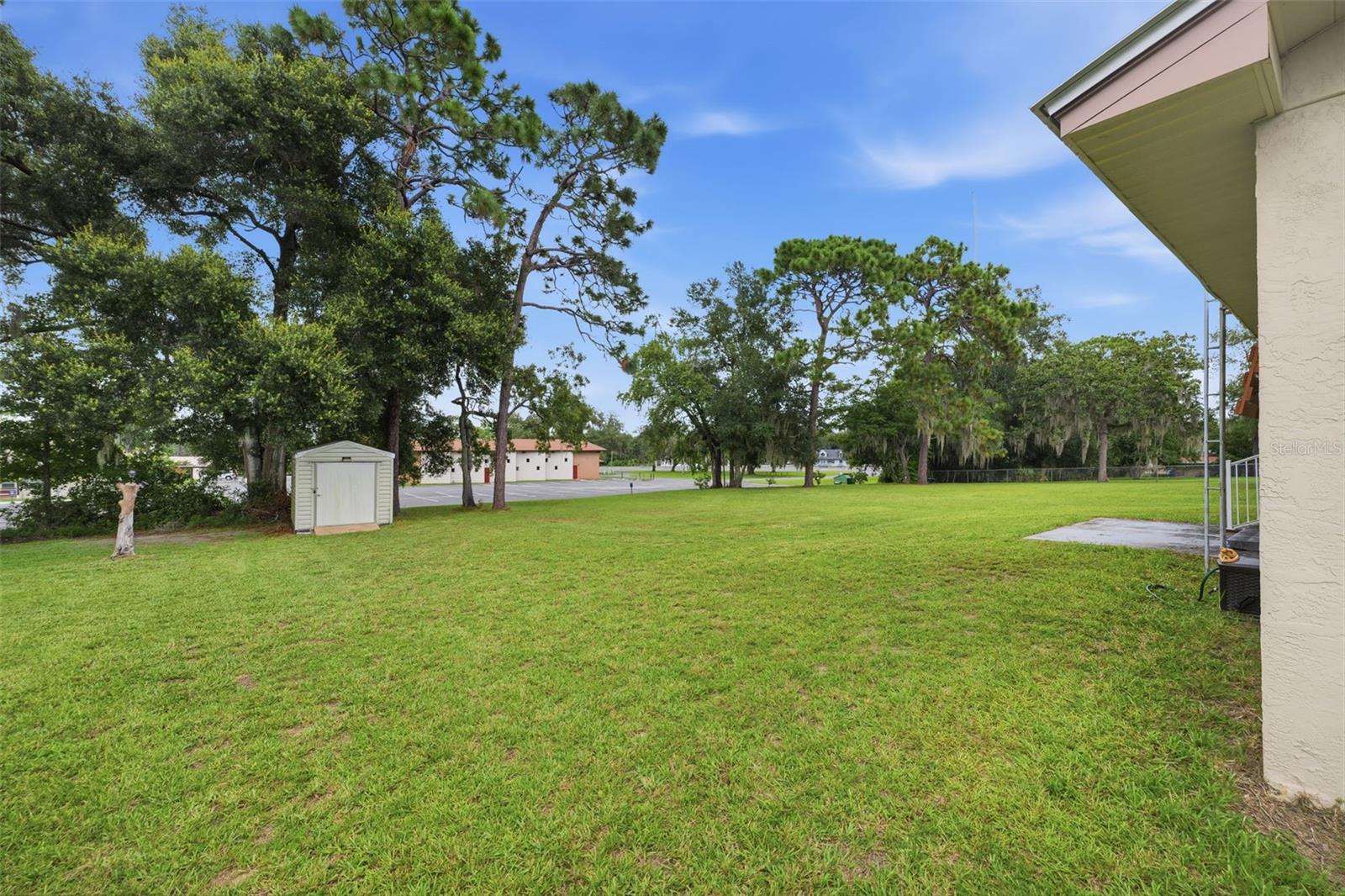 708 Nola St Property Photo 22