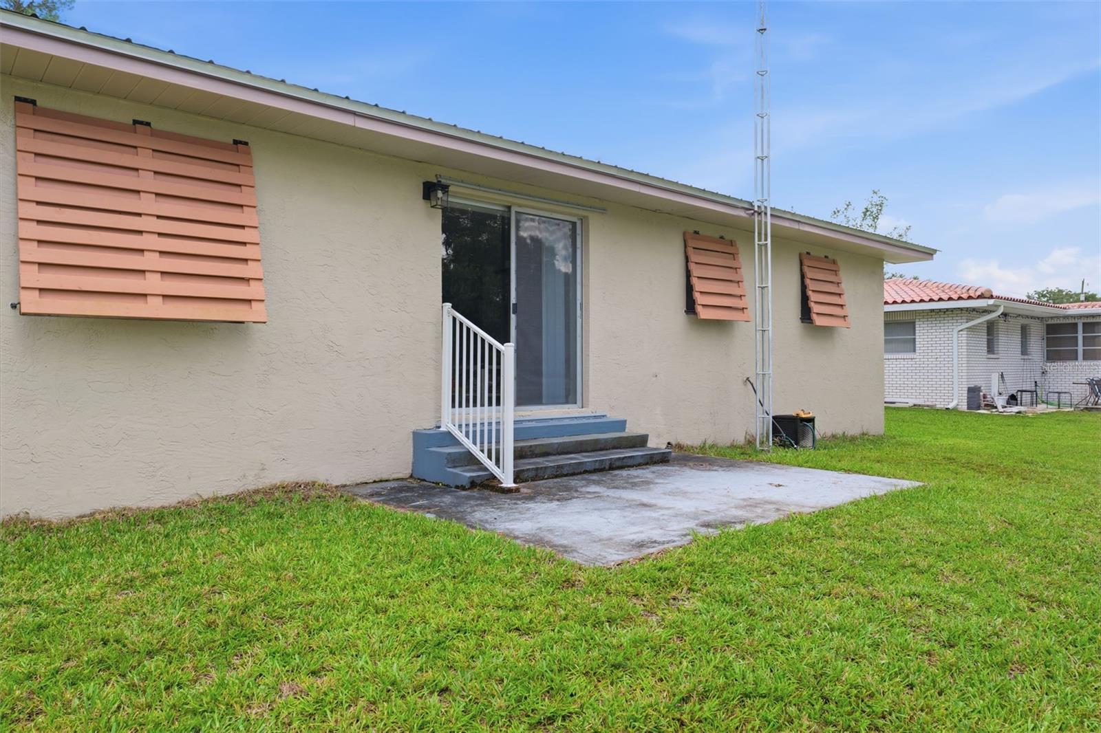 708 Nola St Property Photo 23