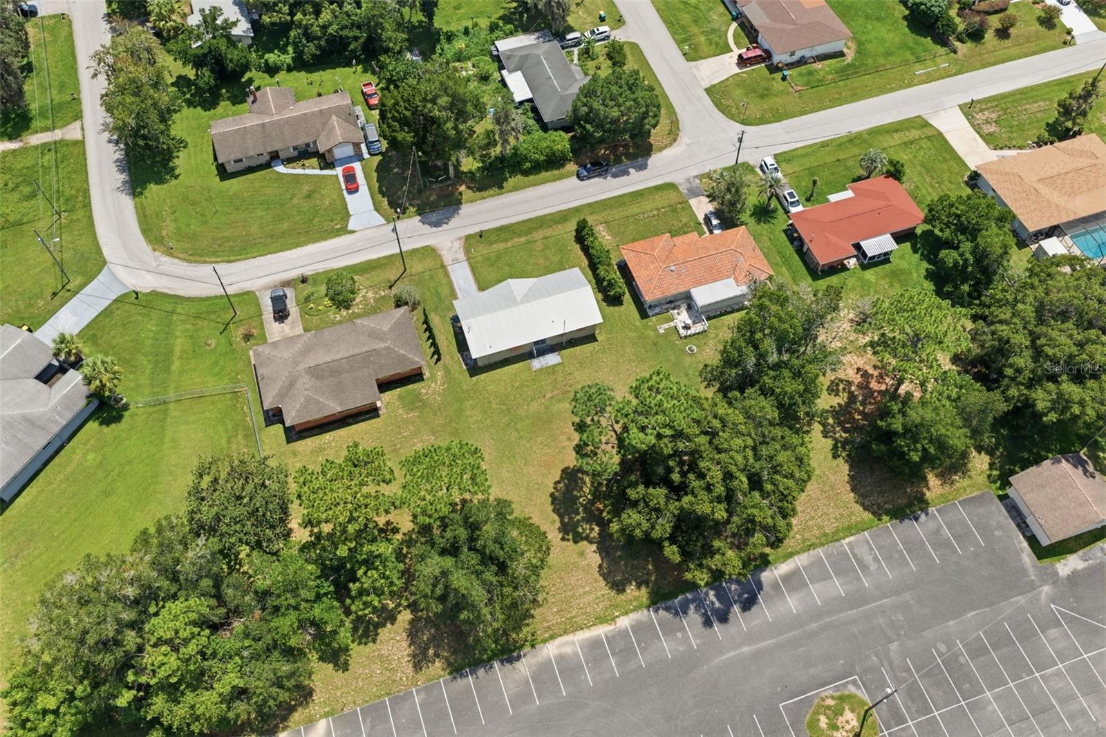 708 Nola St Property Photo 34
