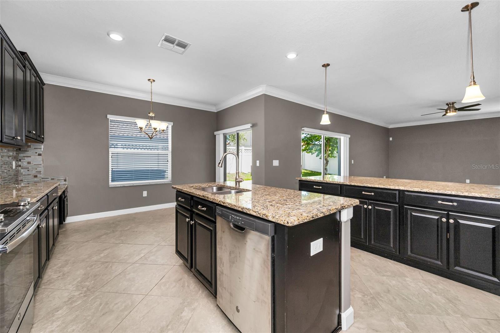 11923 Cinnamon Fern Dr Property Photo 19