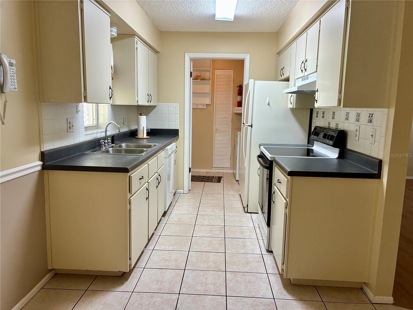 17620 Chorvat Ave Property Photo 31