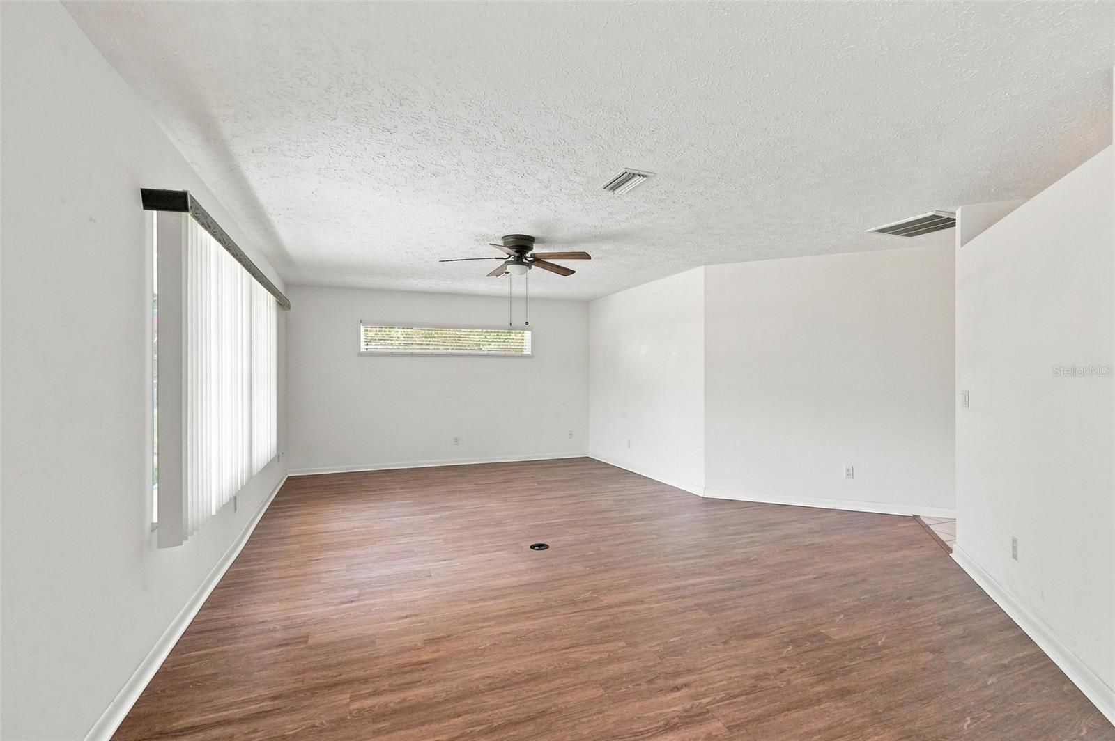 1009 Tulane Ter Property Photo 4