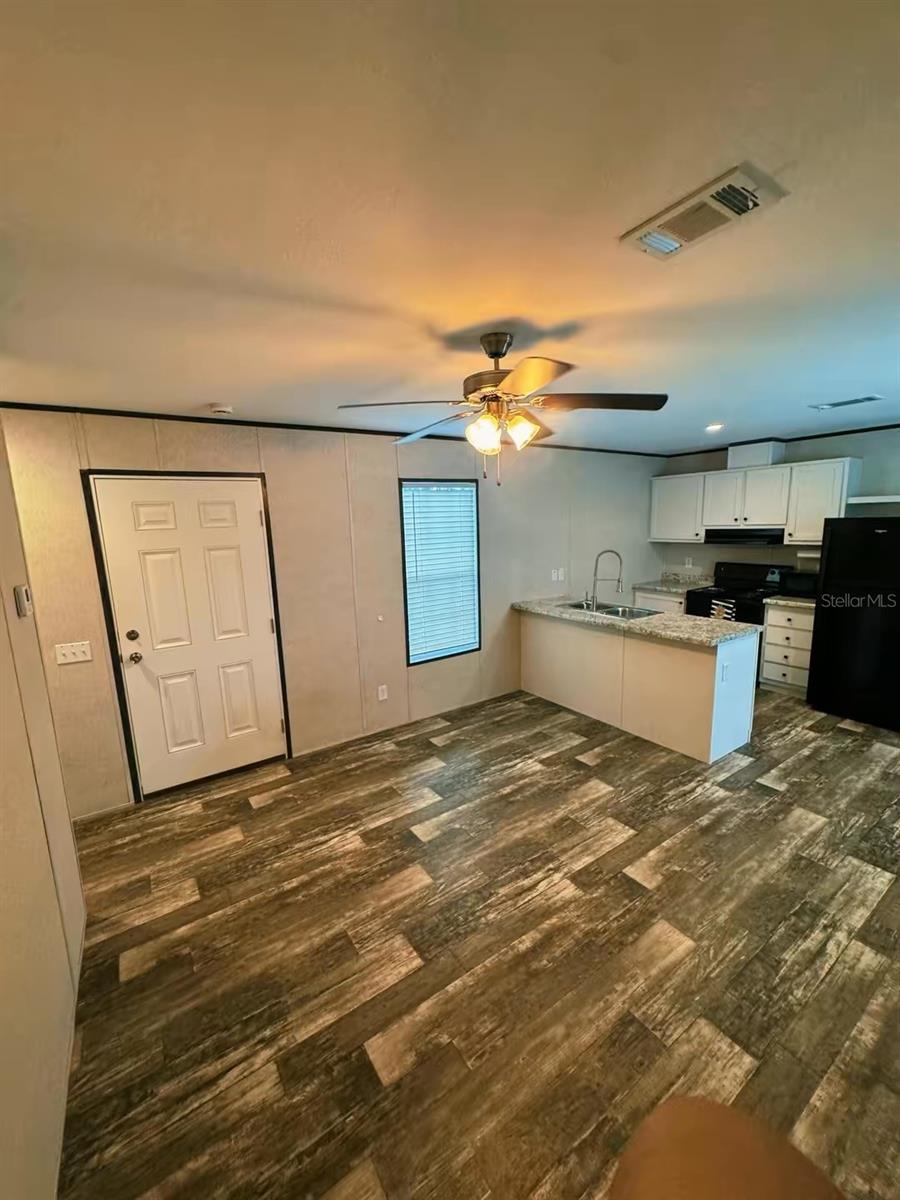 2013 Kepner Dr Property Photo 8