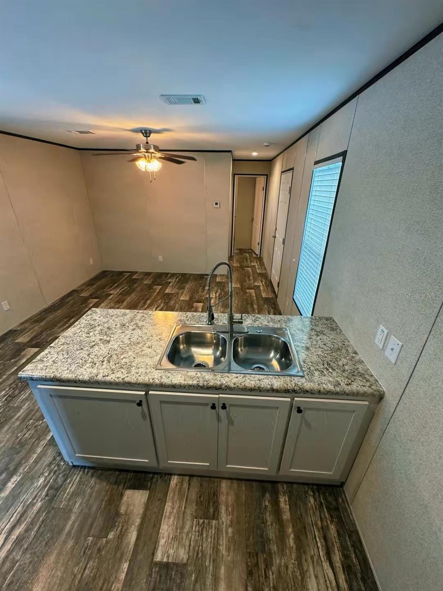 2013 Kepner Dr Property Photo 13