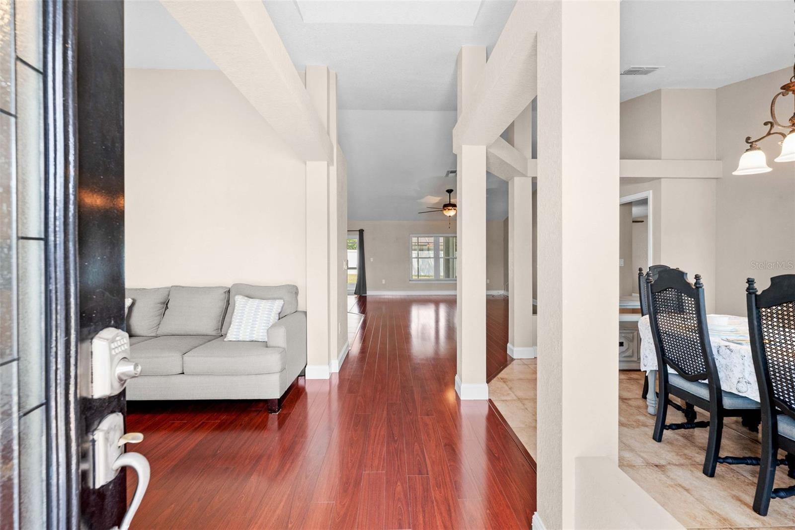 2275 Fairview Rd Property Photo 5