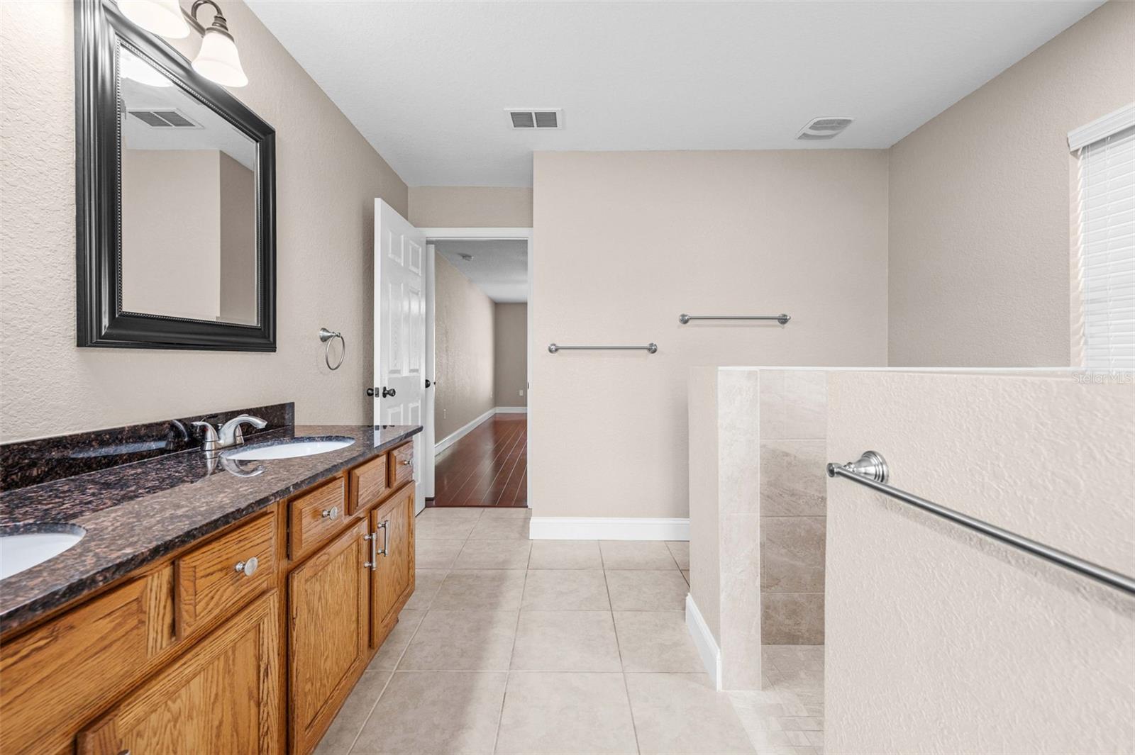 2275 Fairview Rd Property Photo 40