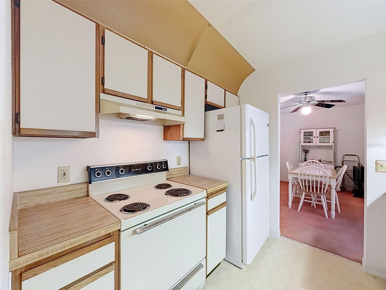 12211 Fox Chase Dr #c1 Property Photo 27