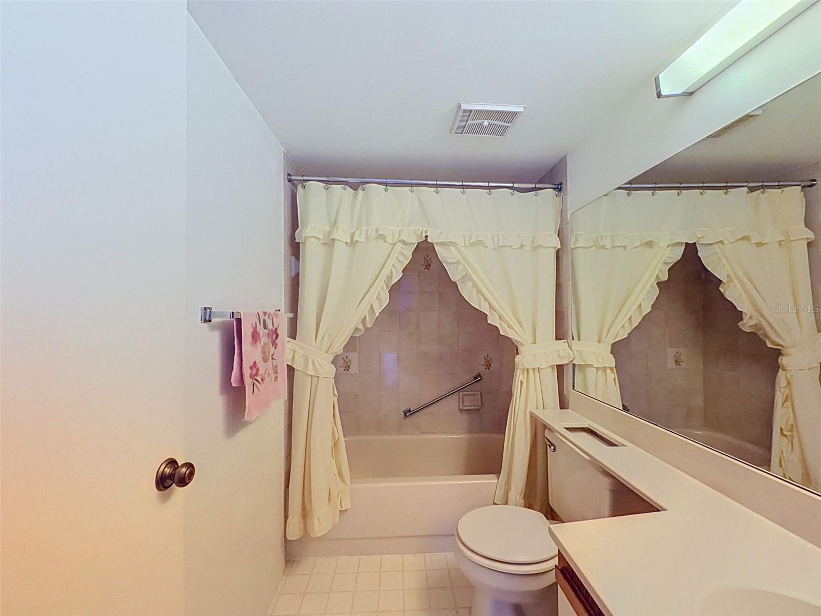 12211 Fox Chase Dr #c1 Property Photo 40