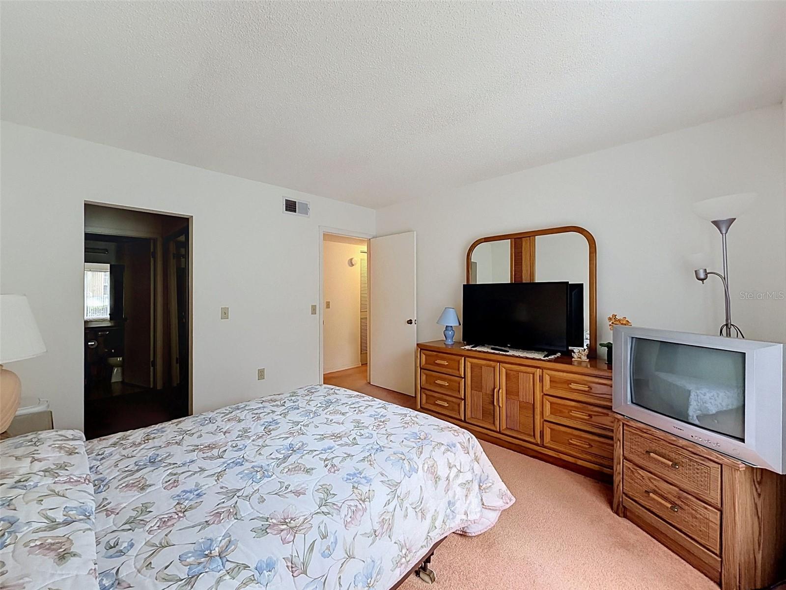 12211 Fox Chase Dr #c1 Property Photo 46