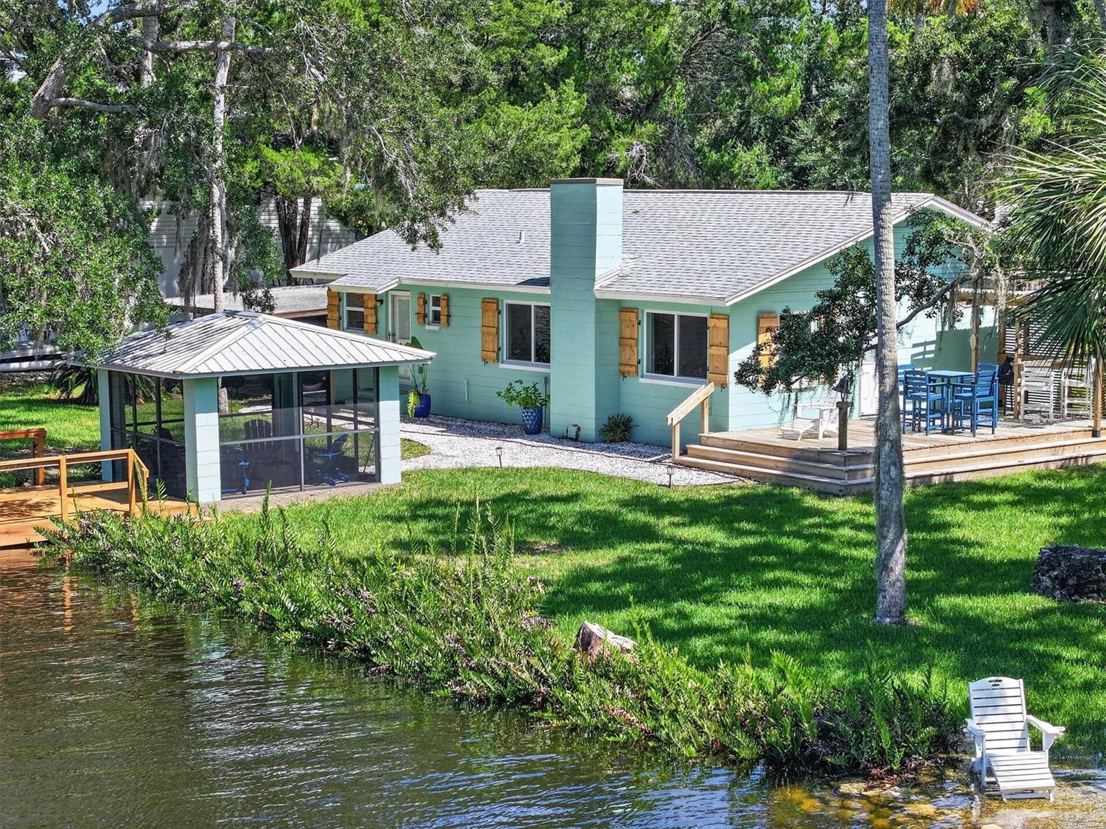 6086 Island Dr Property Photo 15