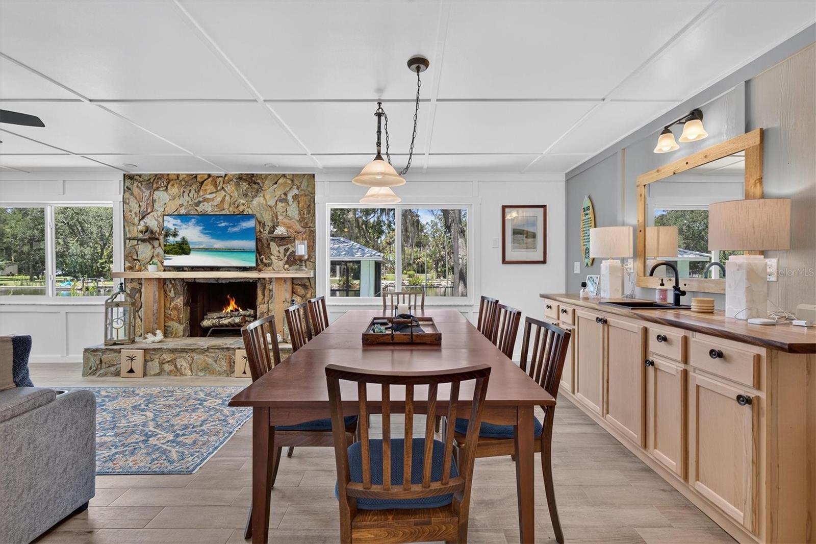 6086 Island Dr Property Photo 29