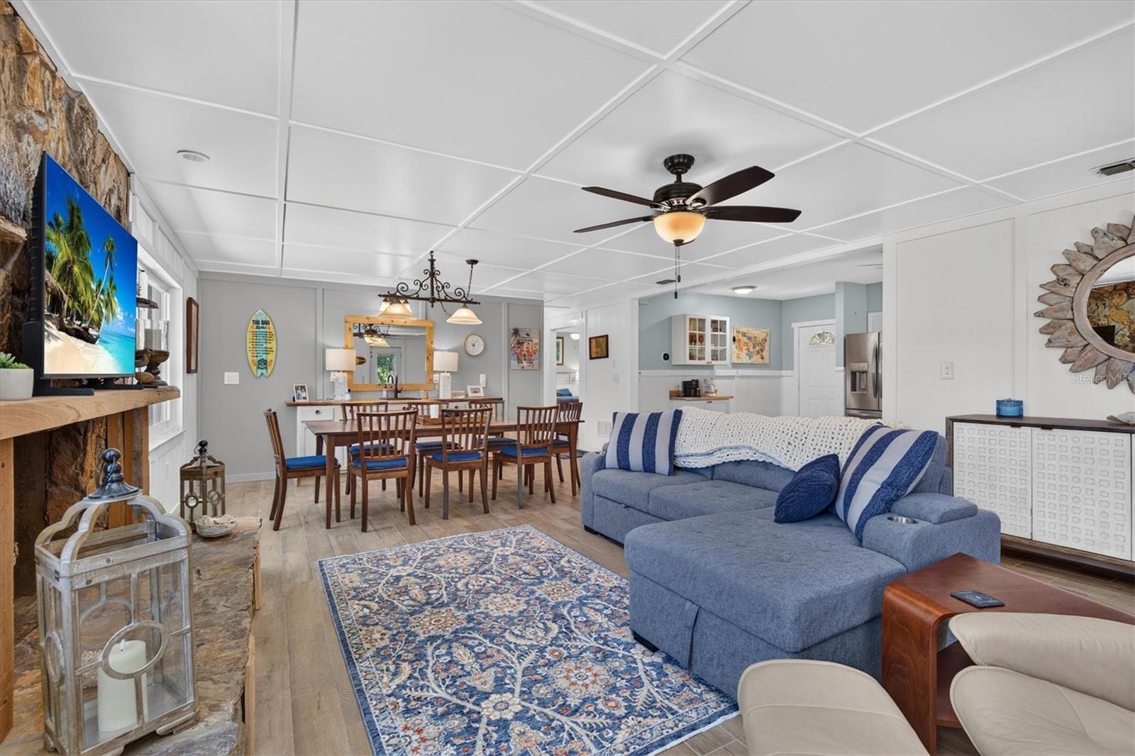 6086 Island Dr Property Photo 30