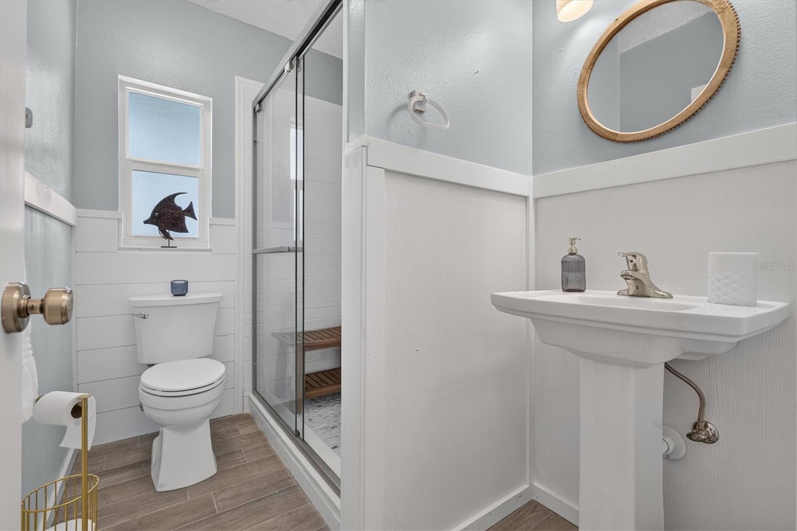 6086 Island Dr Property Photo 40
