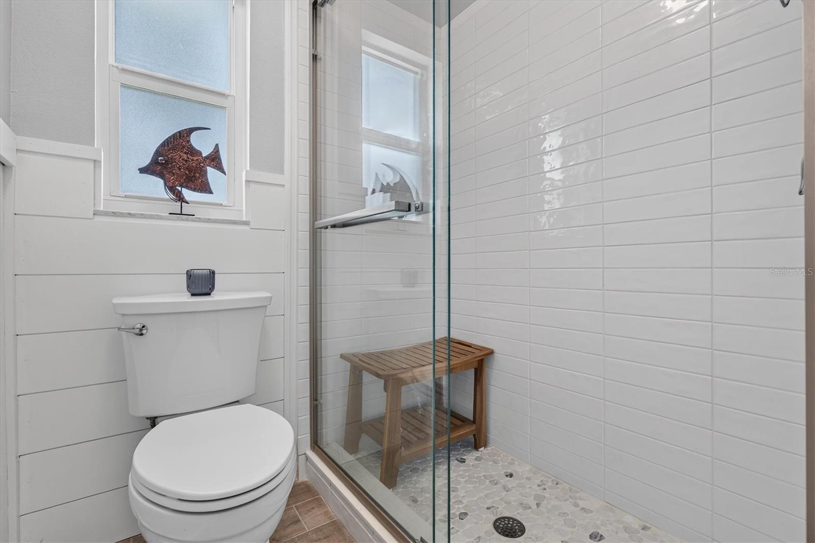 6086 Island Dr Property Photo 41