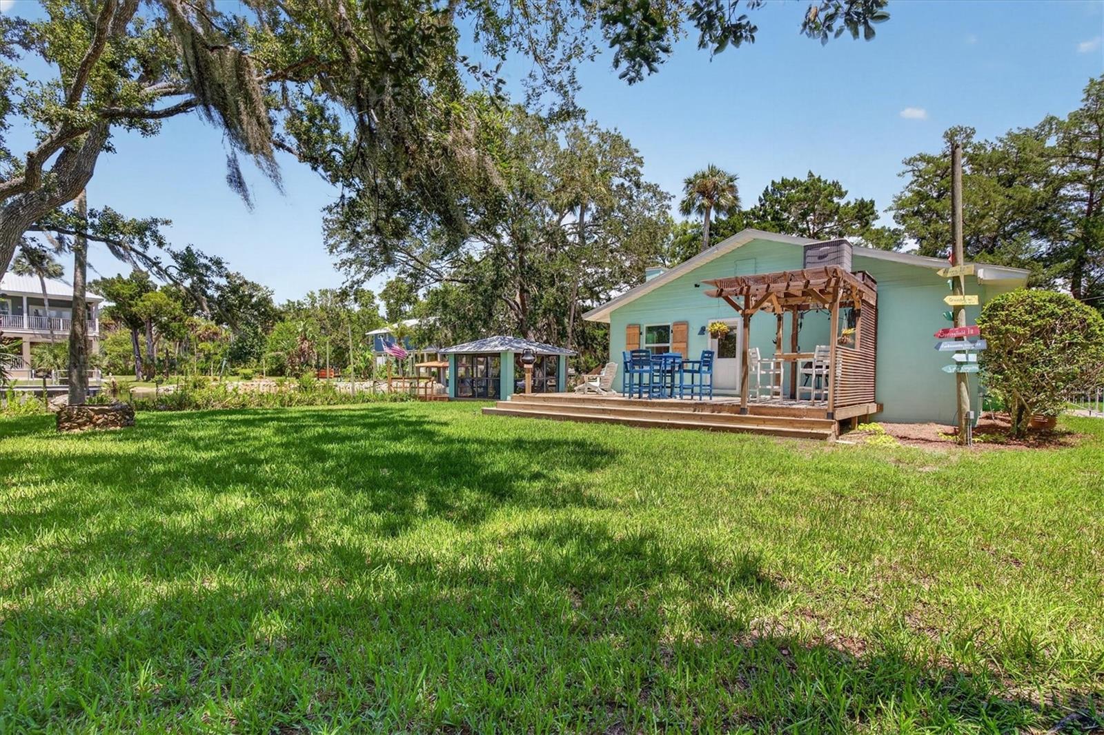 6086 Island Dr Property Photo 49