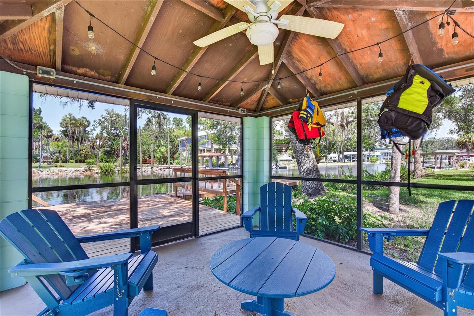 6086 Island Dr Property Photo 53