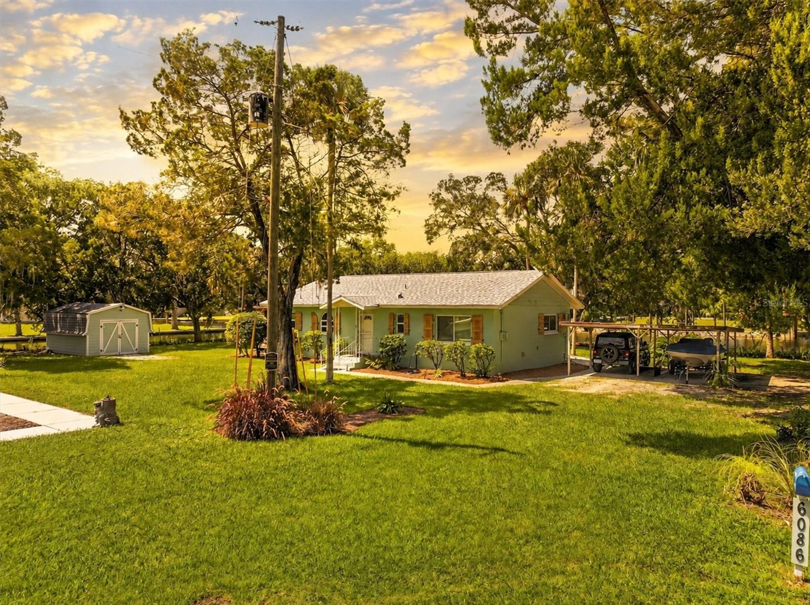 6086 Island Dr Property Photo 67