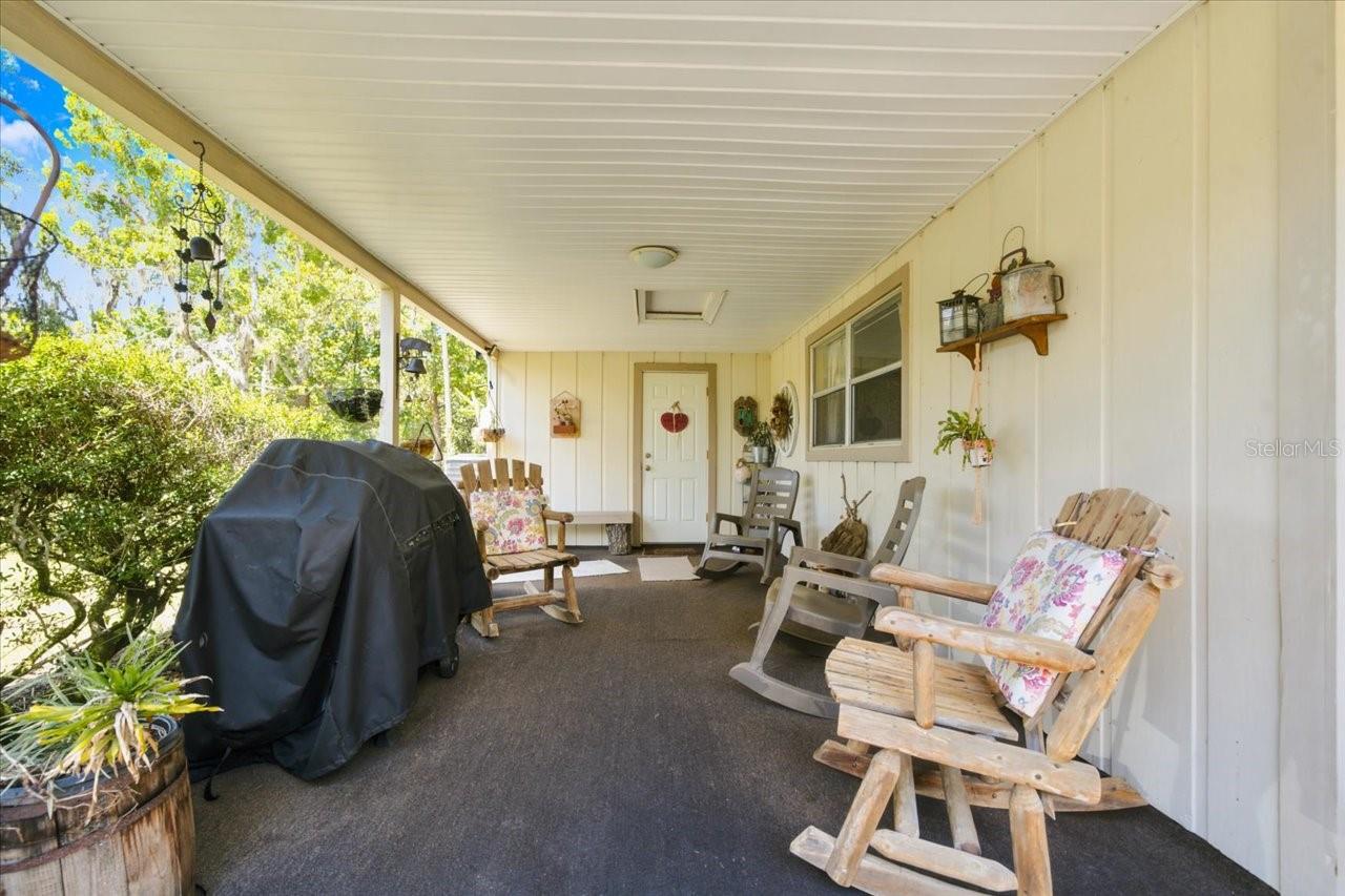 15535 Renee Ln Property Photo 5
