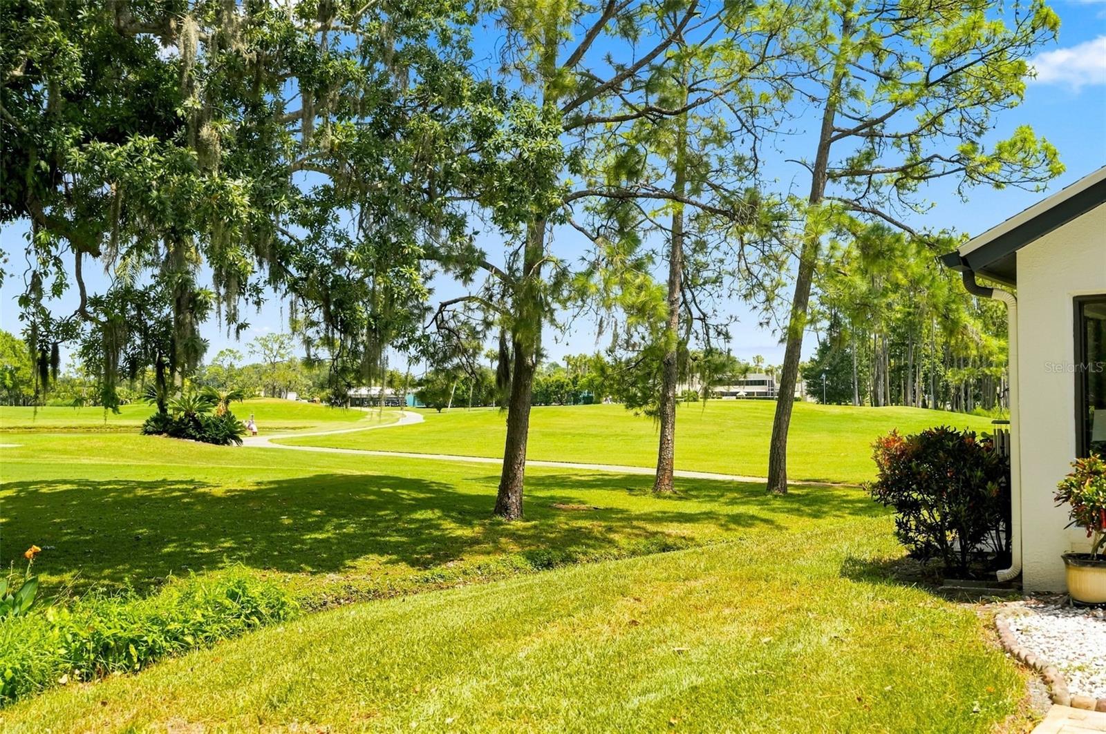9239 Turnberry Ct Property Photo 26
