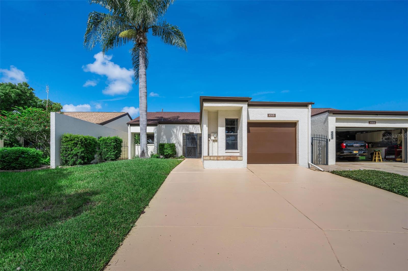4519 Somerset Pl Property Photo 4