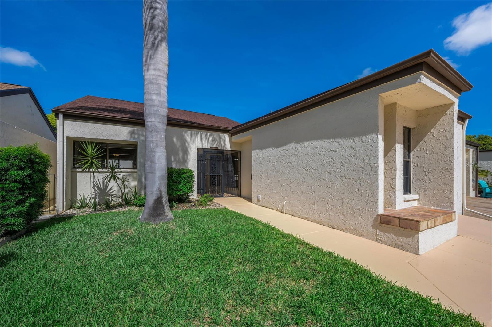 4519 Somerset Pl Property Photo 6