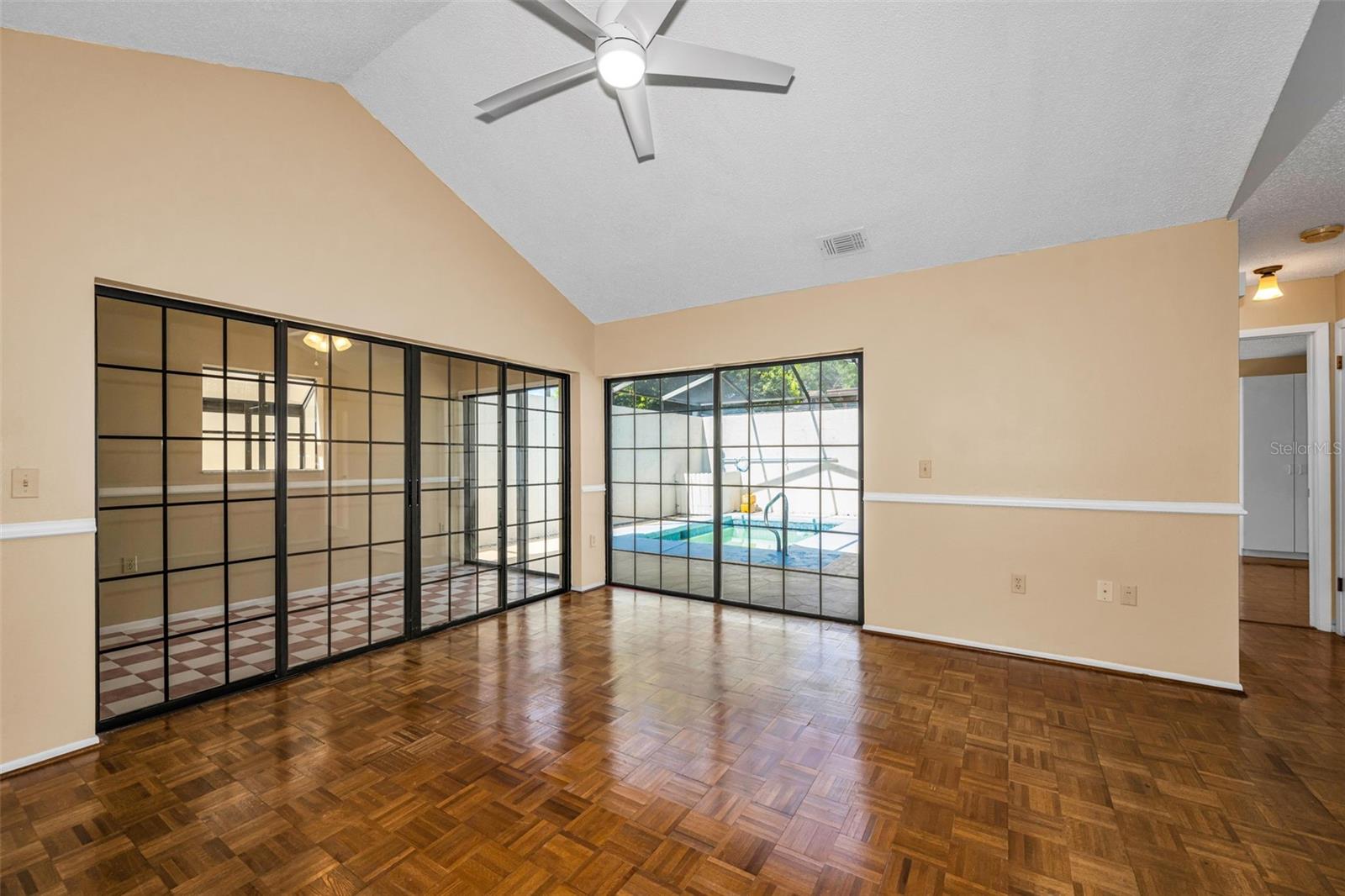 4519 Somerset Pl Property Photo 11