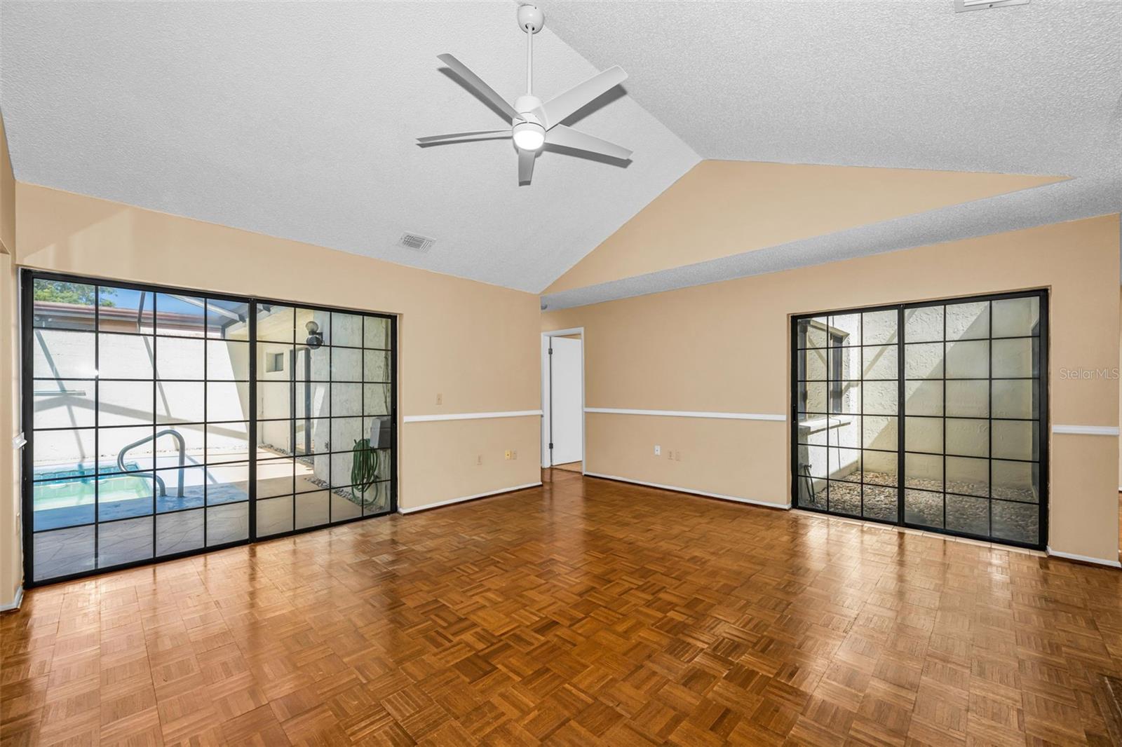 4519 Somerset Pl Property Photo 12