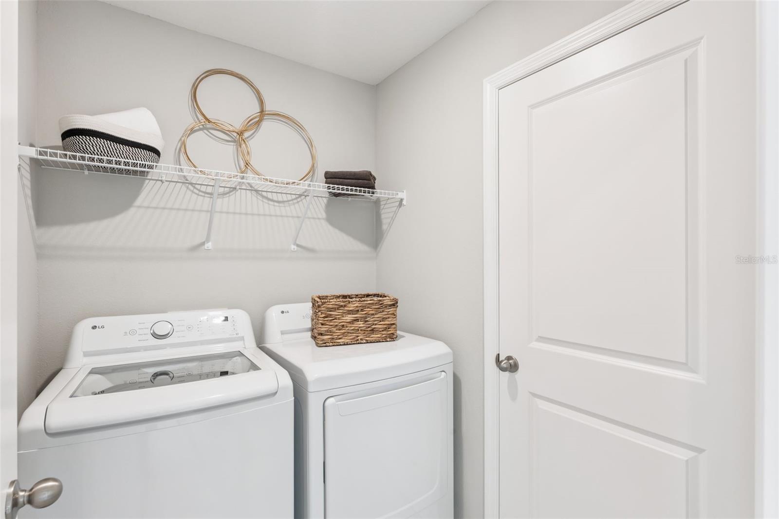 2303 Red Pine Ct Property Photo 12